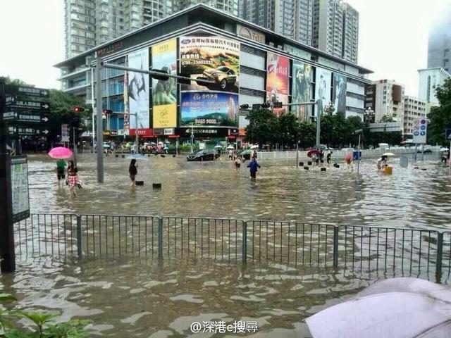 南方多地暴雨湘桂超60萬人受災 深圳成“水城”