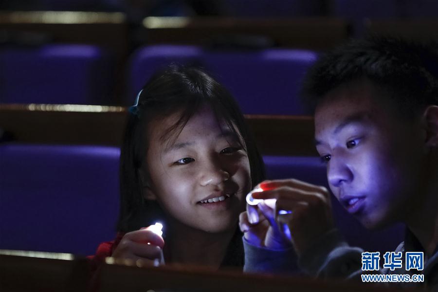 (新華視界)(5)科學大咖上演“科普秀”