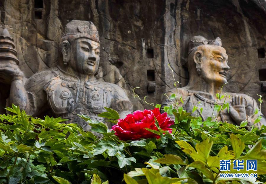 燦爛的龍門石窟石刻藝術(shù) 燦爛的龍門石窟石刻藝術(shù)