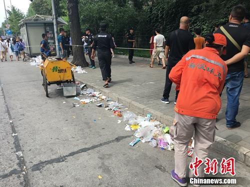 聚焦“爆滿”的暑期高校游:不是景區勝似景區