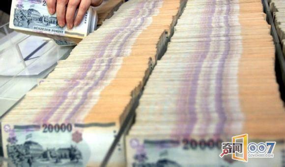 世界上唯一一個把錢當煤燒的奇葩國家