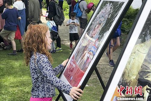 中國旅游風(fēng)情圖片展吸引美國民眾