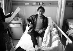 女子赴無資質按摩店消費 兩天后發現斷了兩根肋骨