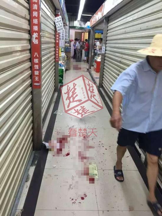 武漢珞珈電腦城發(fā)生血腥命案 兩人身亡多人受傷(圖)