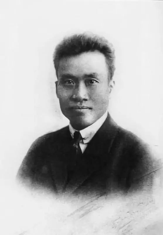 看了不下一百遍、貼身伙伴、入門老師……老一輩革命家紛紛點(diǎn)贊這本書!