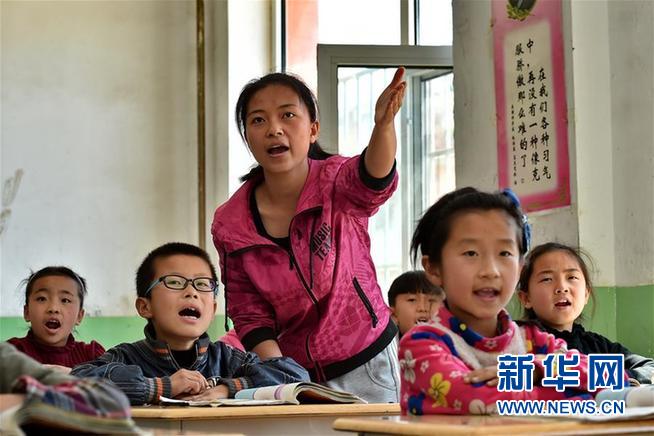 (社會)(1)山西高校將社會實(shí)踐推向扶貧一線